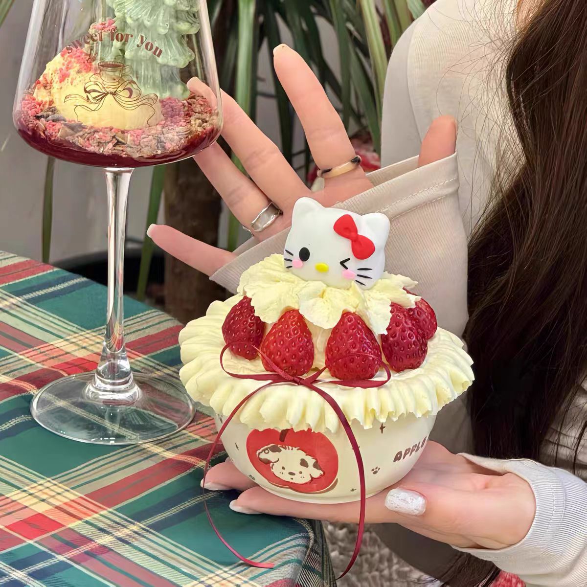 网红新年凯蒂猫KT猫陶瓷碗装扮圣诞节hellokitty草莓水果蛋糕装饰