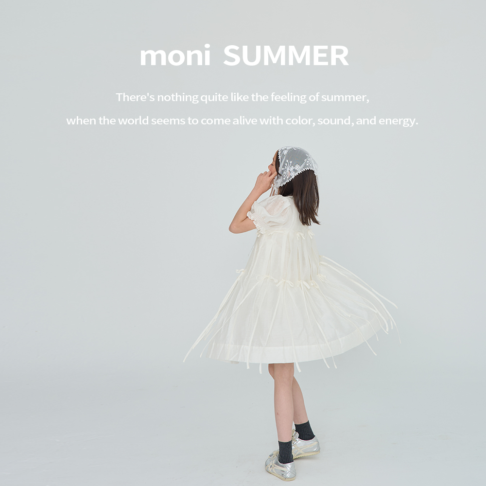 MONI 重工蝴蝶结泡泡袖连衣裙