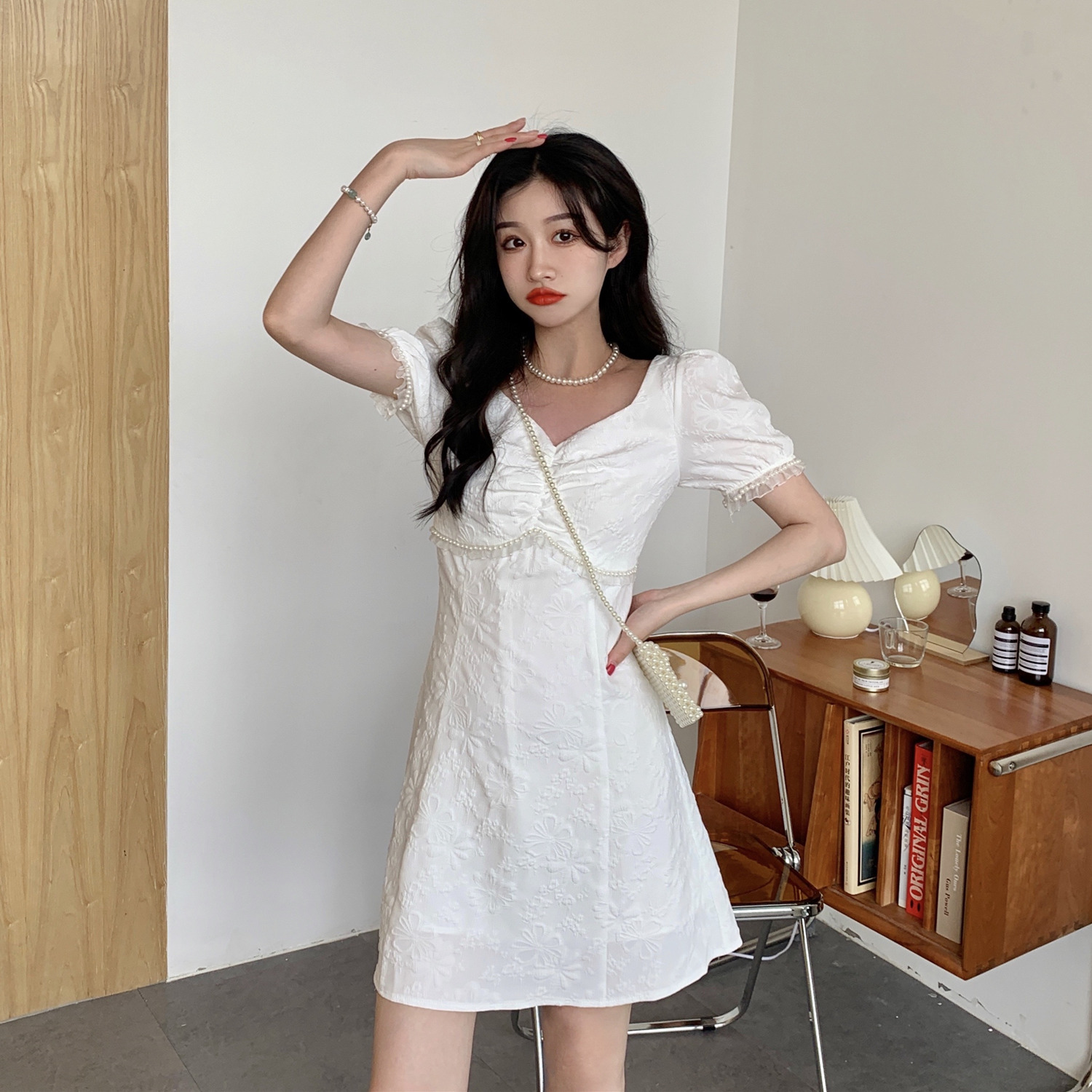 Real price sweet pearl lace stitching design feeling hollow waist show thin dress