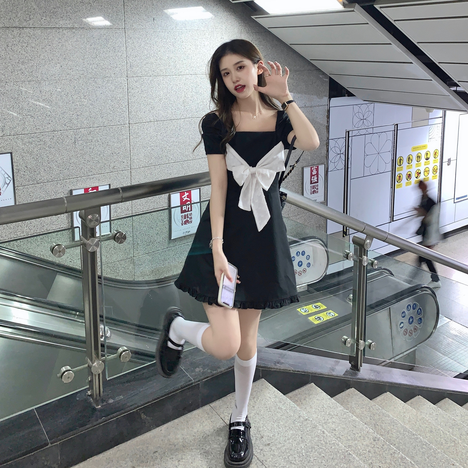 Real price ~ slim retro square neck bubble sleeve bow dress women's short black top summer