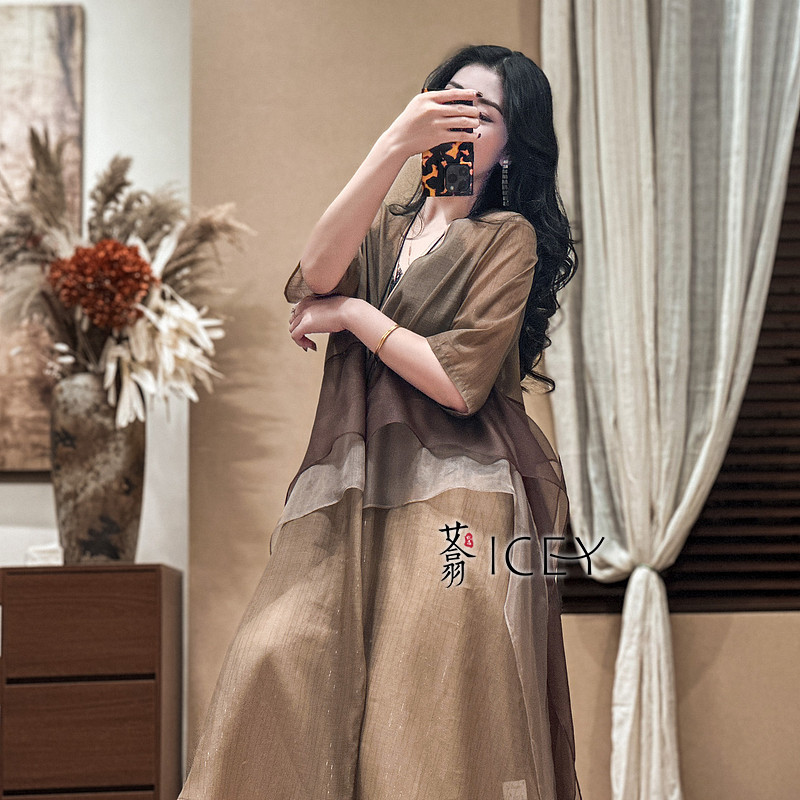 艾翕甄选多层拼接薄款系带风衣夏季新款女士气质宽松独特漂亮外套