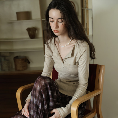 春也白 亨利领针织长袖T恤女春新款慵懒风简约纯色内搭打底衫上衣