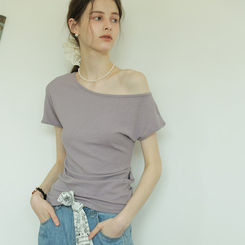 显瘦设计感收腰褶皱气质斜肩上衣露肩短袖T恤女休闲百搭上衣夏季