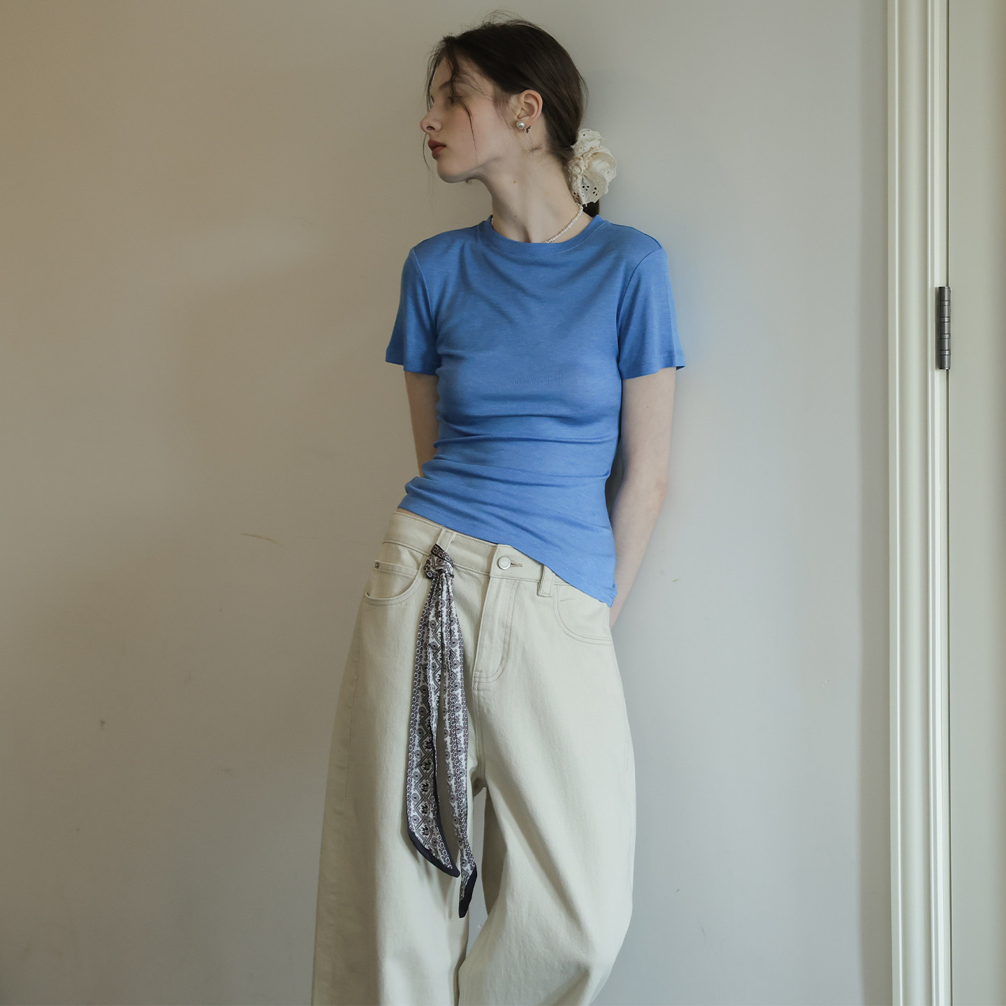 慵懒纸片人天丝羊毛圆领修身短袖T恤女夏设计感百搭显瘦扭扭上衣