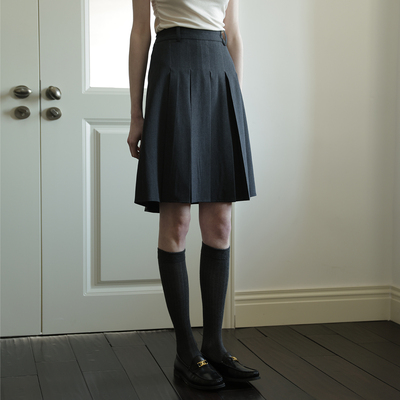 深灰色前后两穿高腰显瘦a字百褶半身裙女春夏款气质百搭通勤中裙