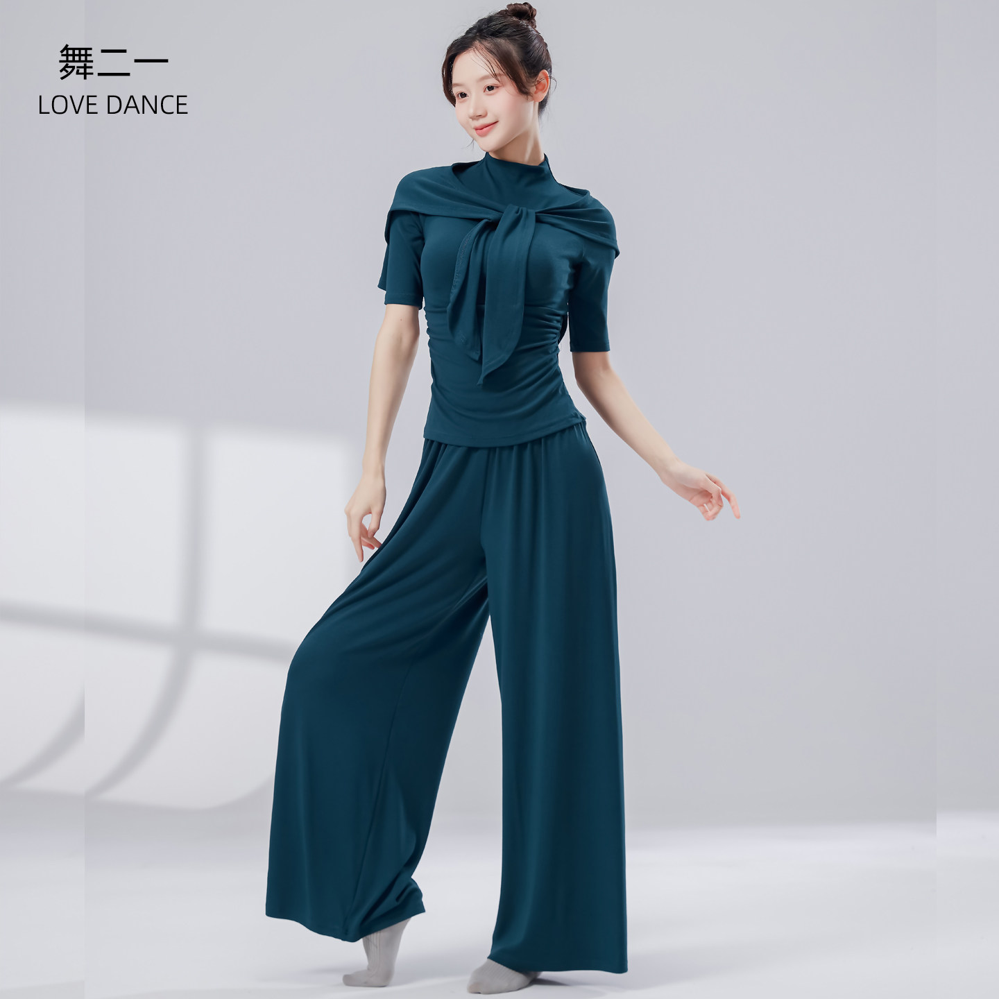 三件套国风舞蹈练功服套装图片