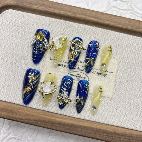 蓝色猫眼星空梦幻纯手工穿戴甲高级感显白美甲2025年新品中长梯款