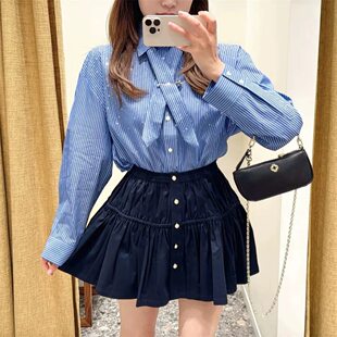 法单家 2026早春法式繁星烫钻前短后长蓝色竖条纹衬衫女上衣