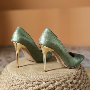新中式国风旗袍白绿色绸缎刺绣婚鞋细跟高跟鞋女配礼服马面裙鞋子
