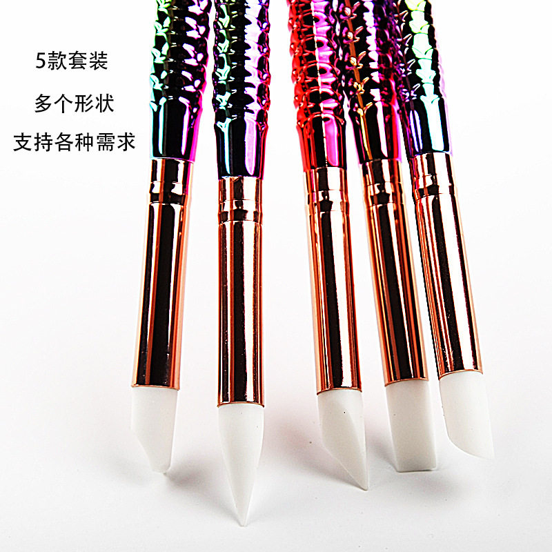 羽兮美甲工具 2020新款美甲彩绘笔雕花硅胶笔人鱼笔杆 镂空彩绘