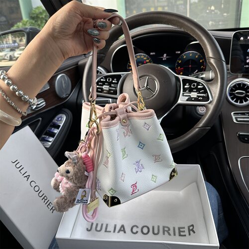 JULIA COURIER女包百搭刺绣水桶包包女2026新款大容量单肩斜挎包
