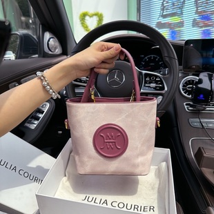 JULIA COURIER小众质感水桶包包女2024新款高级感单肩斜挎包通勤