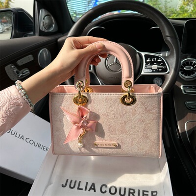 JULIACOURIER女包婴儿粉刺绣戴妃包包女2025新款潮单肩斜挎小方包