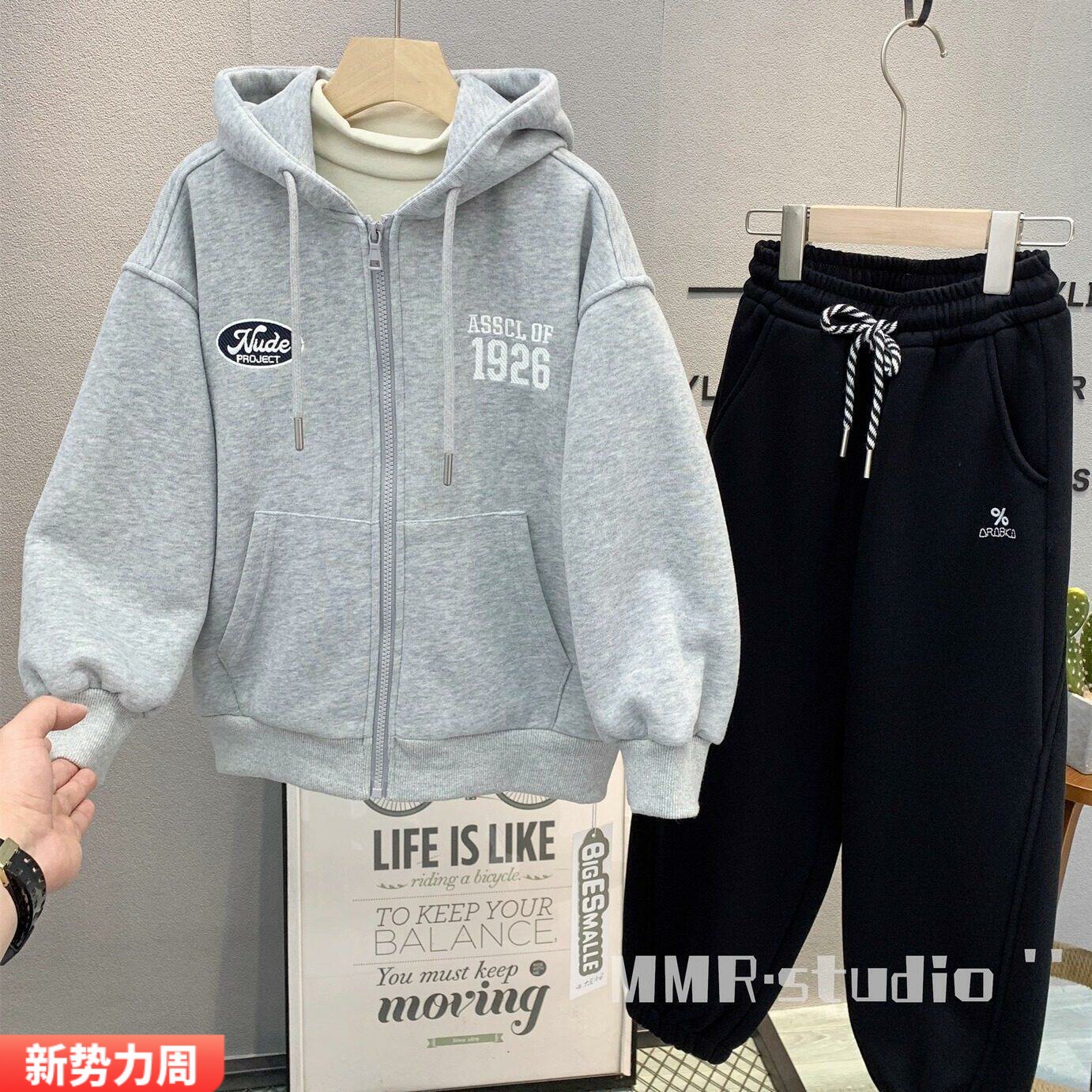 大E小e童装 儿童韩版加绒外套2025冬款男女童洋气连帽上衣潮25237