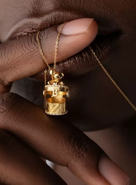 欧美单 四月的格蕾丝可开合小熊包项链