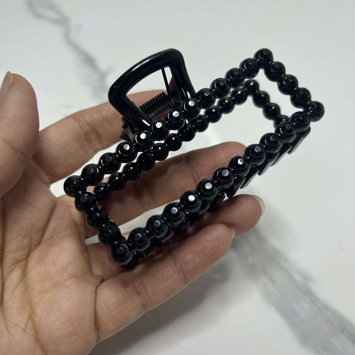 外贸出口 创意设计塑料中号发夹 抓夹 长8cm