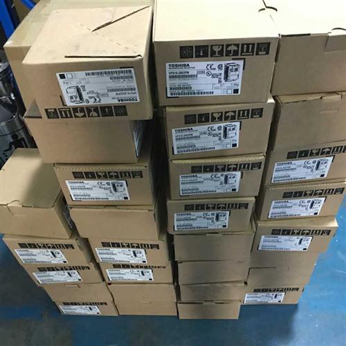 东芝0.75KW变频器VFS15-4007PL-W全新质保一年