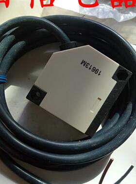 沪工光电开关 E3JK-DS50M1 50CM 交流AC220V 光电传感器漫反射型