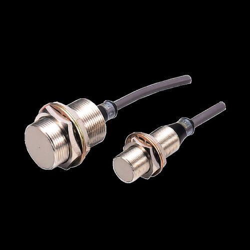 正品欧姆龙接近传感器 E2EY-X4C1 X8C1 X4B1 X8B1 E2EY-X8C1-M1J