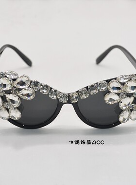 高级感镶钻爱心墨镜女