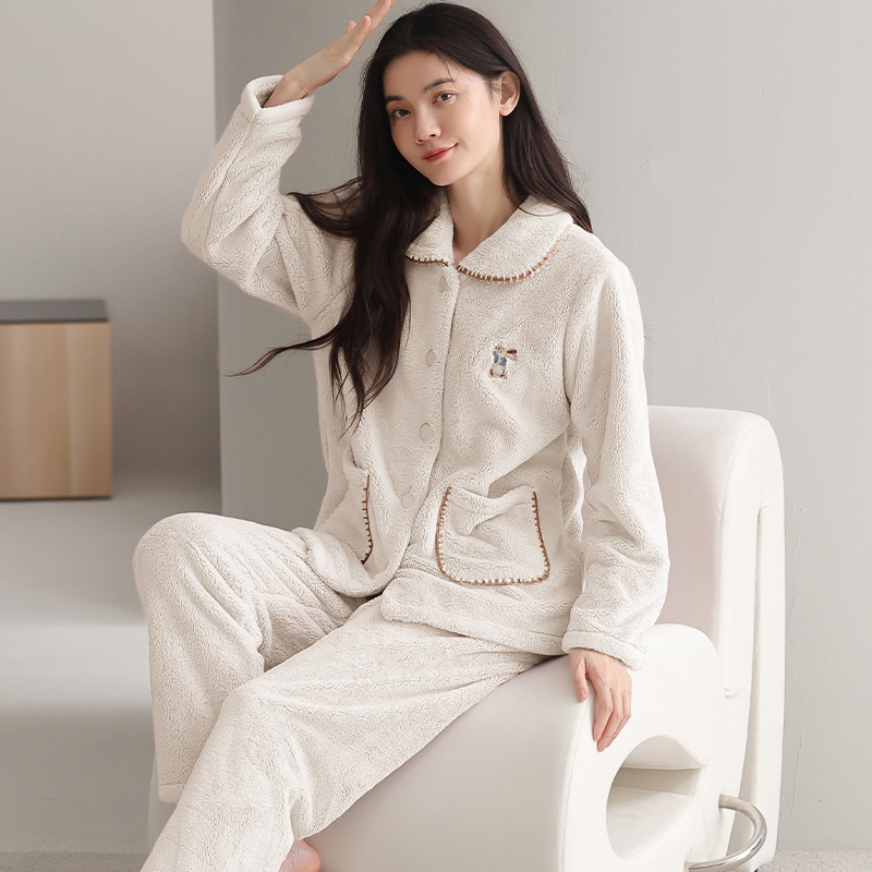 高品质睡衣女款2025超火新款珊瑚绒厚实柔软保暖爆款加厚冬装居家