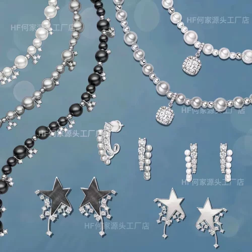 李沁同款何家轻奢气泡星云项链女高级感气泡方糖锁骨链幸运星耳环