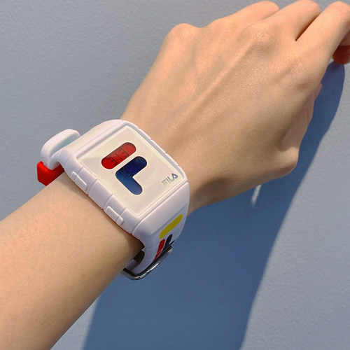 fila斐乐手表男女士防水电子表