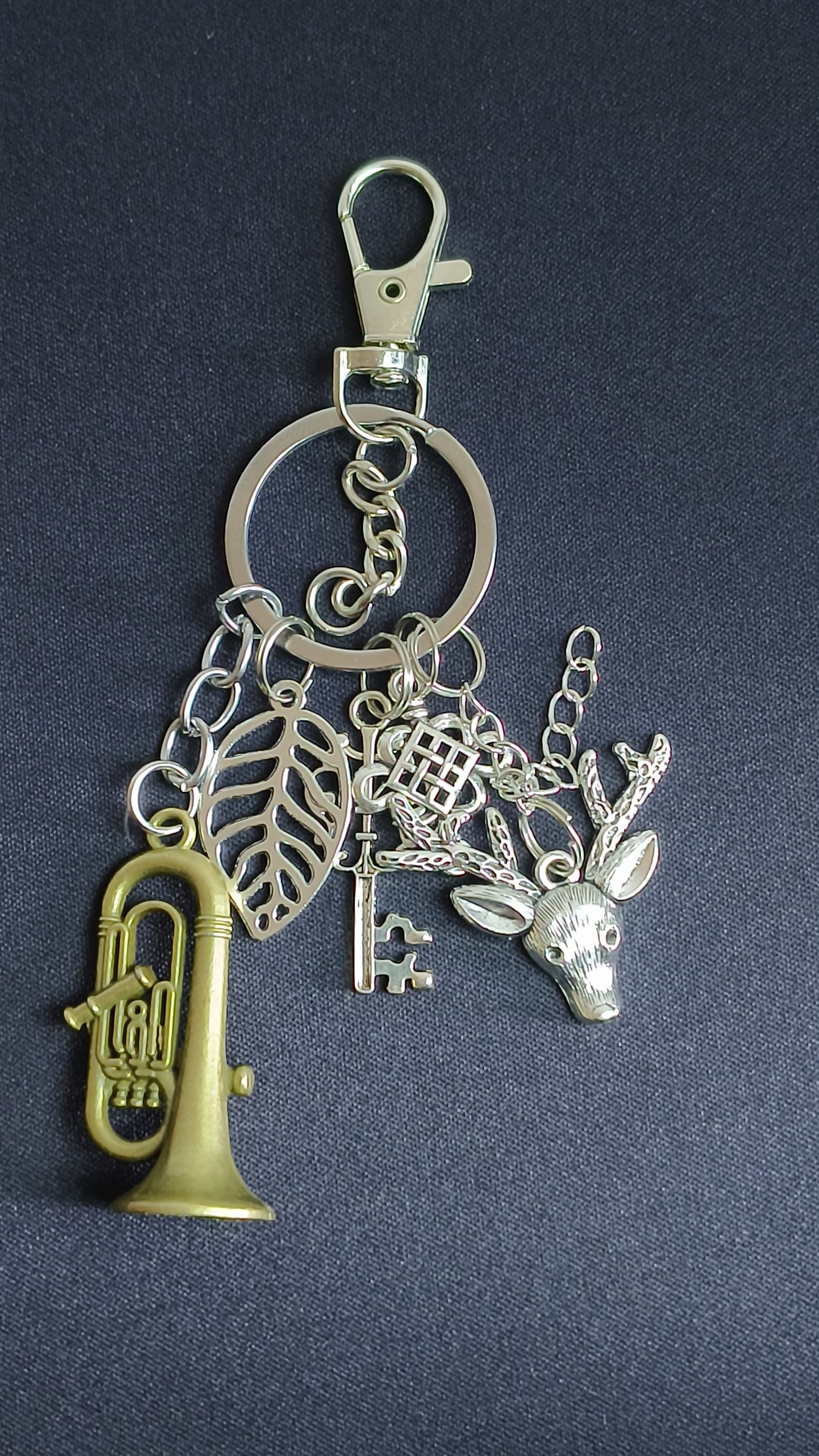 2026新品萨克斯乐器主题钥匙扣挂件饰品组合流行时尚创意饰品挂件