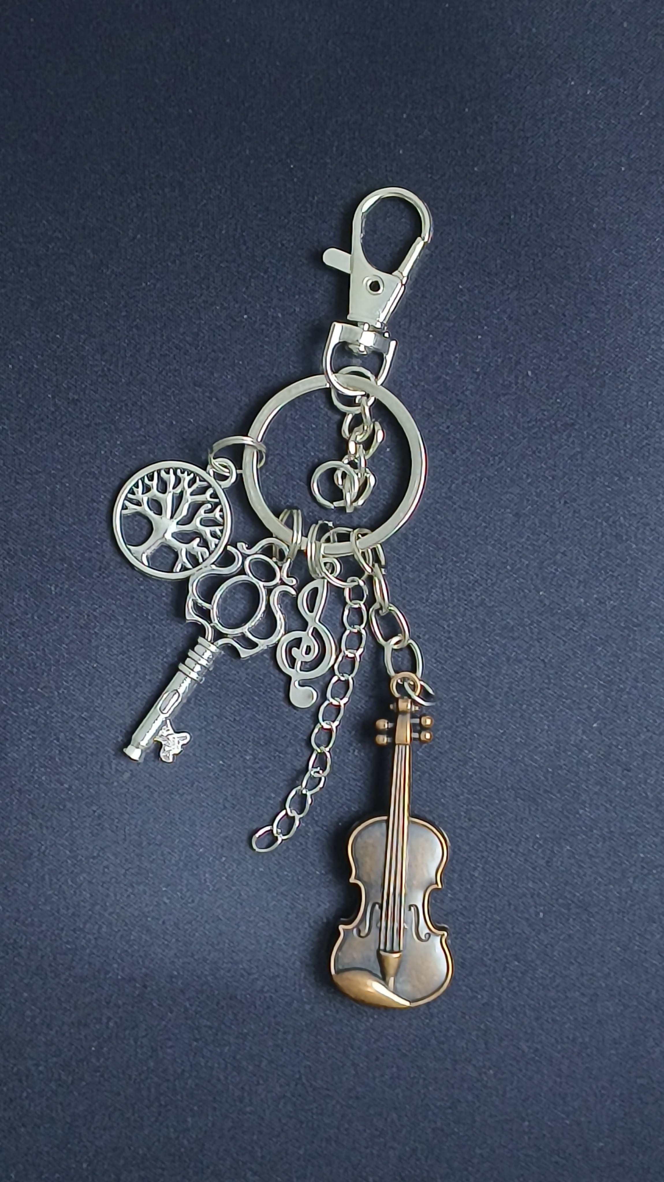 2026新品金属小提琴乐器主题钥匙扣挂件组合流行时尚创意饰品挂件