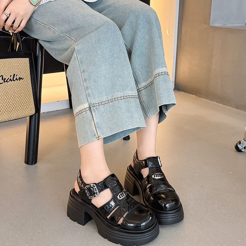 超火夏季新款厚底小个子包头后拌带凉鞋女黑色镂空时尚设计感拖鞋