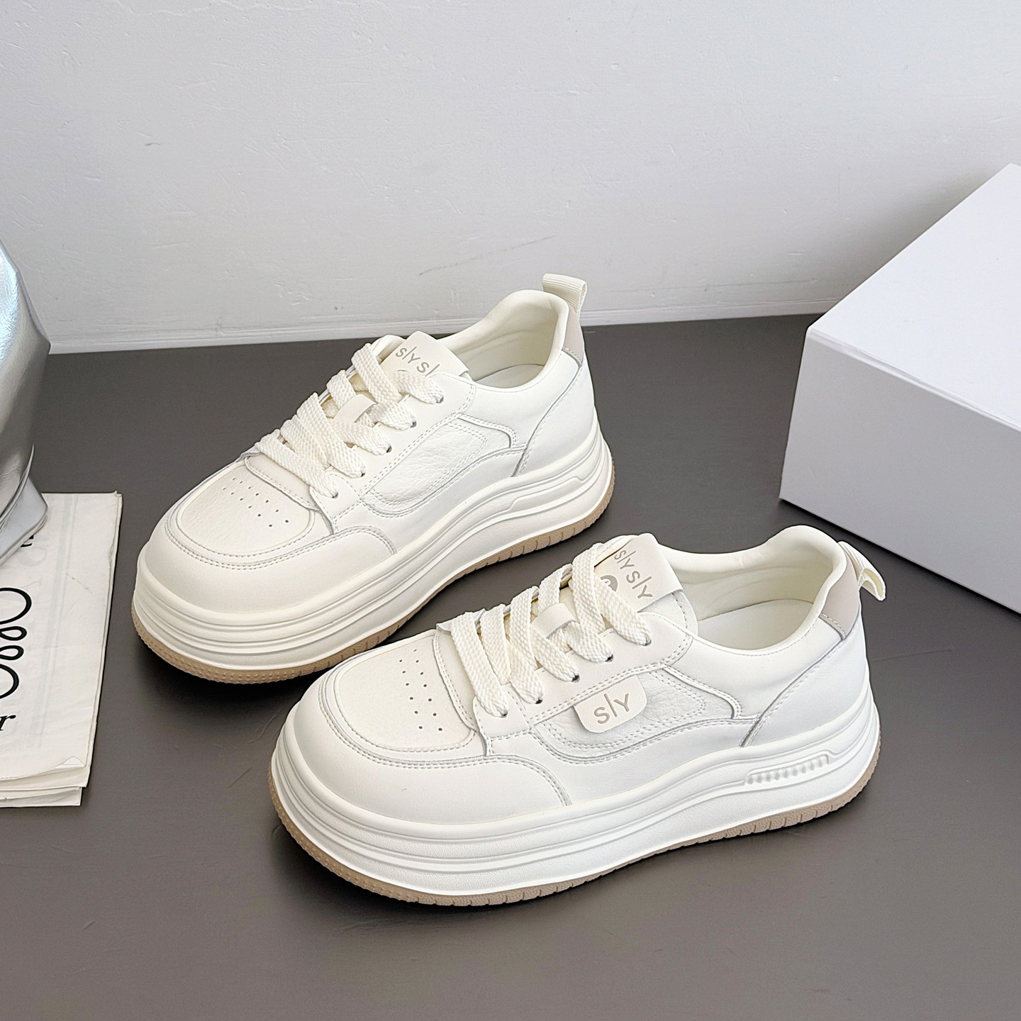 厚底小白鞋女2025年夏季新款增高百搭运动休闲鞋爆款板鞋女款