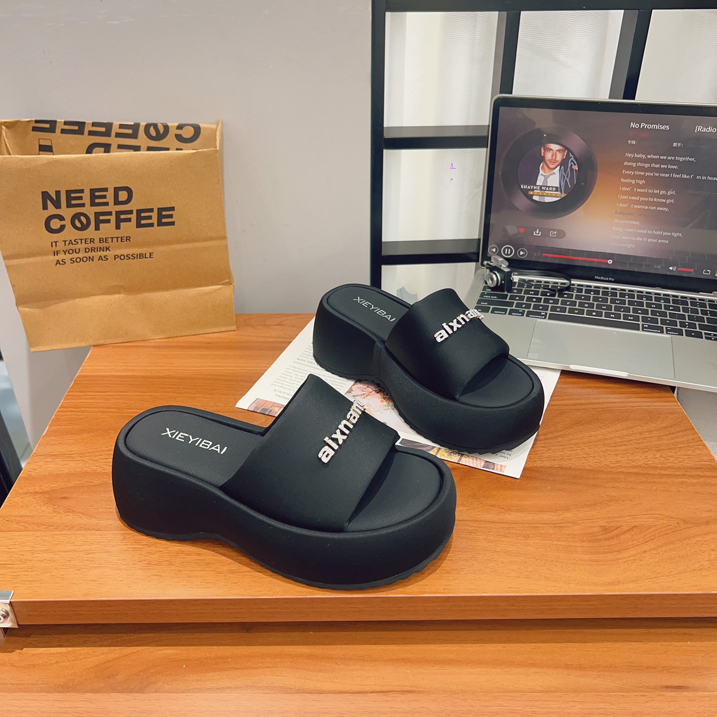 2026新时尚外穿高级感沙滩凉拖鞋松糕厚底增高凉拖鞋女夏坡跟凉鞋