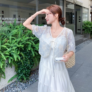 法式蕾丝刺绣吊带连衣裙套装女2025夏季新款温柔风绝美减龄两件套图片