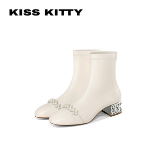 KISSKITTY米白色水钻粗跟弹力袜靴26年新款珍珠瘦瘦短靴女不累脚