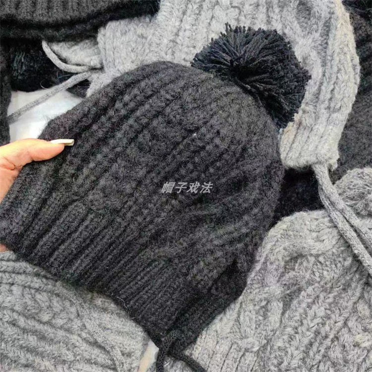秋冬季韩版麻花编织百搭保暖护耳滑雪黑色毛球女式针织系绳风雪帽