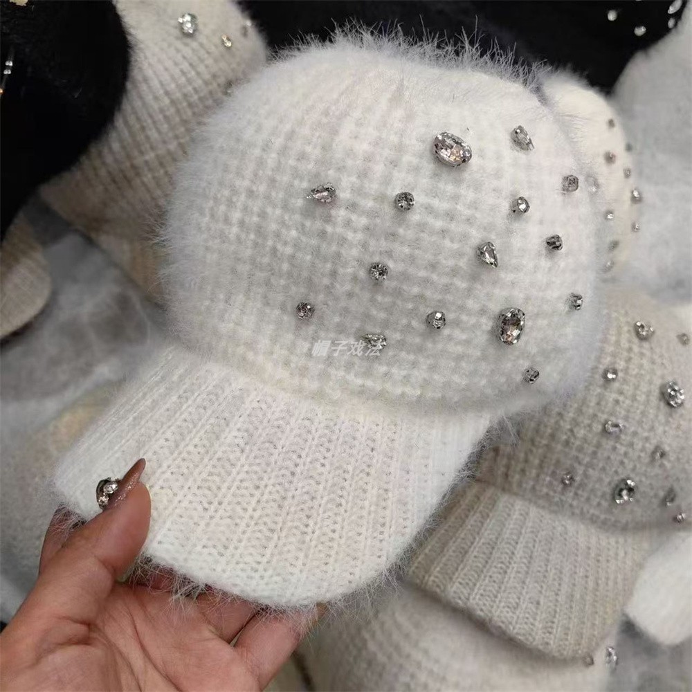 缝钻闪光仿兔毛街拍女小沿护耳冬针织弹力百搭休闲显瘦鸭舌棒球帽