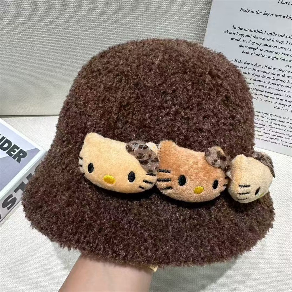 三个凯蒂排排坐羊羔绒保暖毛茸茸可爱成人显脸小秋冬女盆帽渔夫帽