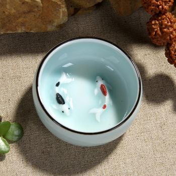 龙泉青瓷品茗杯小鱼陶瓷茶杯