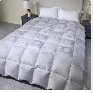 旧羽绒服翻新加工羽绒被改做被子现场直播定做保暖冬被被芯加工