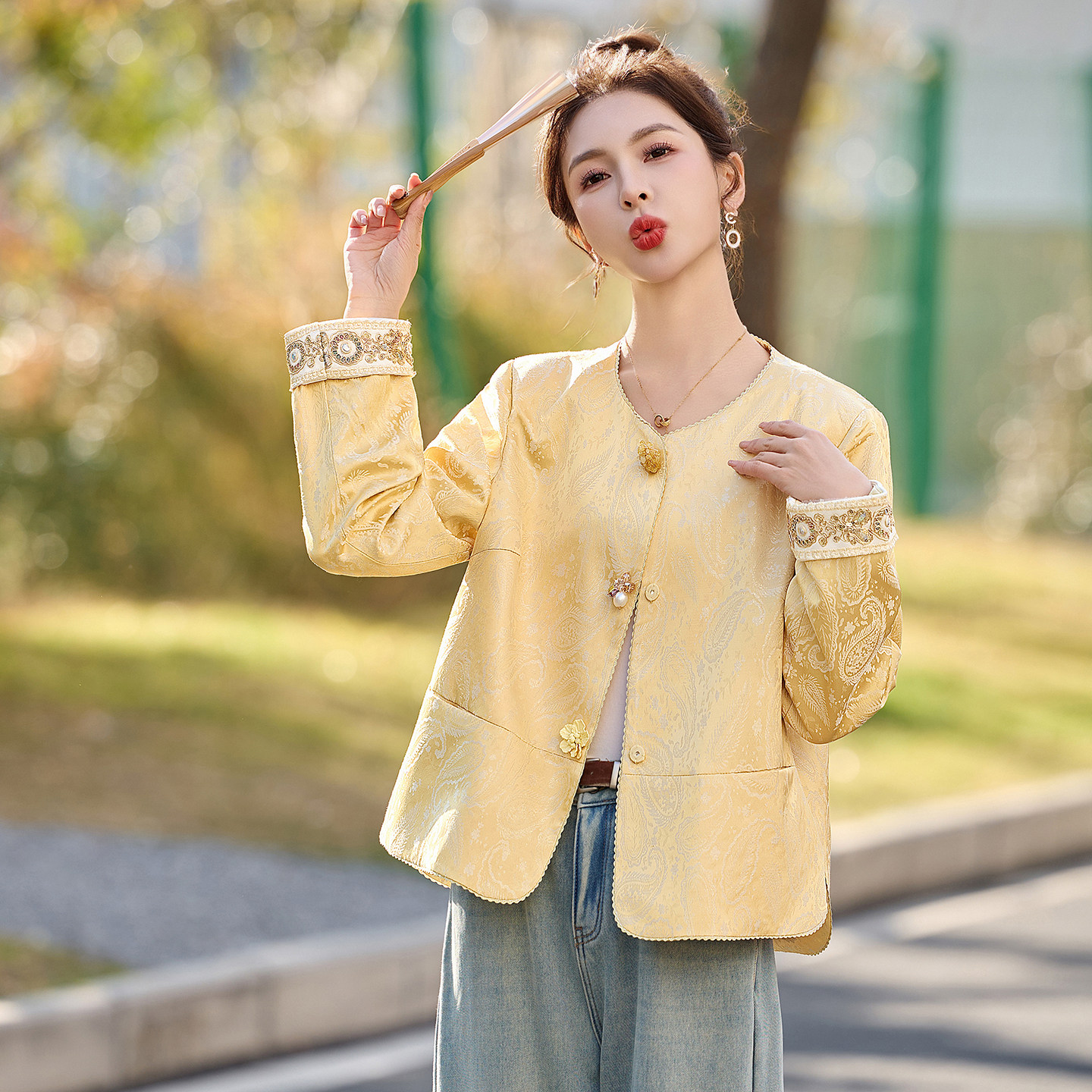 新中式提花短外套女2026春秋季新款刺绣重工高级感小个子开衫上衣,女装/女士精品,短外套,淘宝优惠券,粉丝福利购,淘宝优惠卷