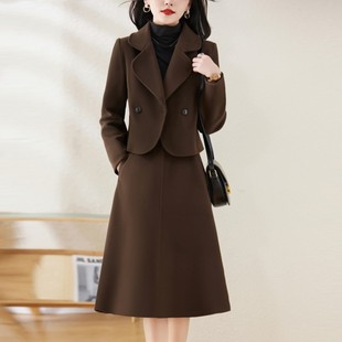 毛呢两件套连衣裙女2025年秋冬装新款洋气加厚高级感套装裙子外套
