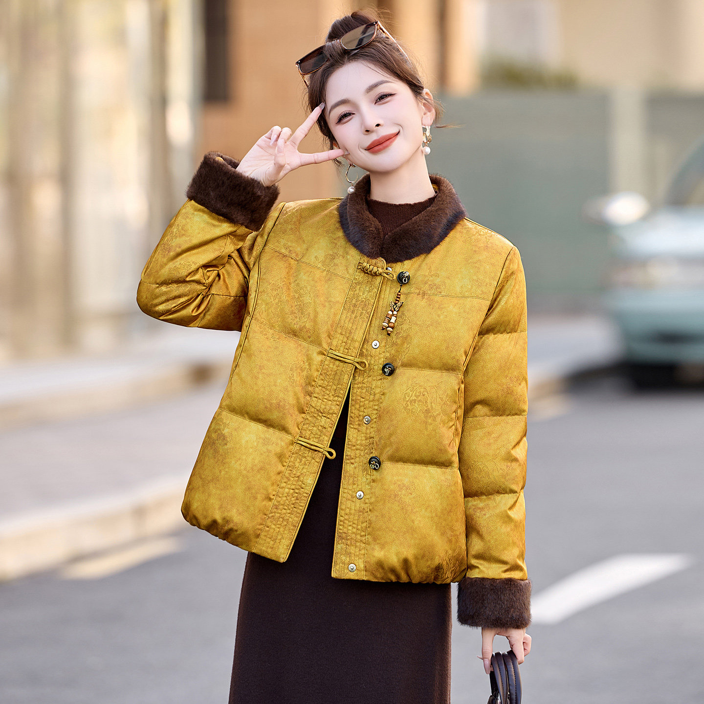 新中式国风白鸭绒短款羽绒服女2025年冬季新款小个子保暖气质外套,女装/女士精品,羽绒服,淘宝优惠券,粉丝福利购,淘宝优惠卷