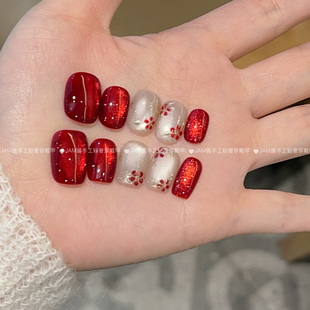 温妮 新款纯手工穿戴甲新年红色猫眼手绘小花穿戴美甲高级感显白