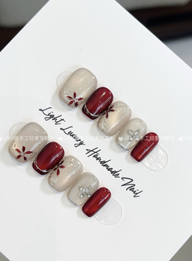糖妃红韵 新款纯手工穿戴甲短款手绘小花红色猫眼美甲高级感显白
