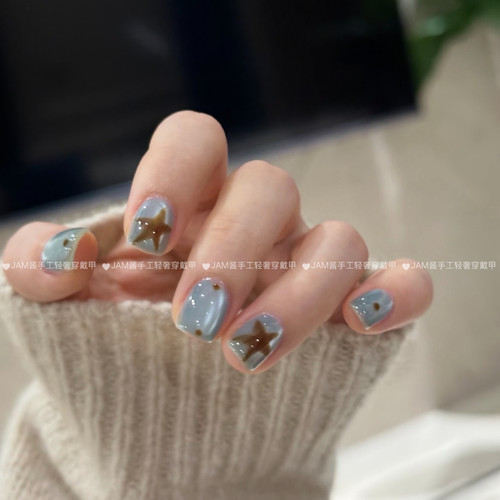 蓝色星空 新款纯手工穿戴甲短款蓝色猫眼手绘星星美甲高级感显白