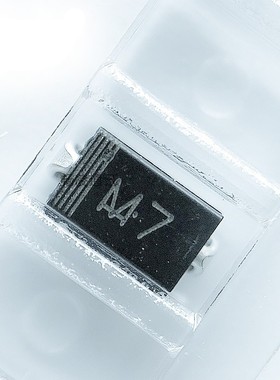 贴片整流二极管 1N4007 M7 SMA IN4007 DO-214AC 2000只/盘