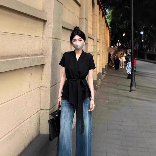 工厂直销 小众设计感绑带收腰显瘦V领短袖衬衫不规则洋气上衣女夏