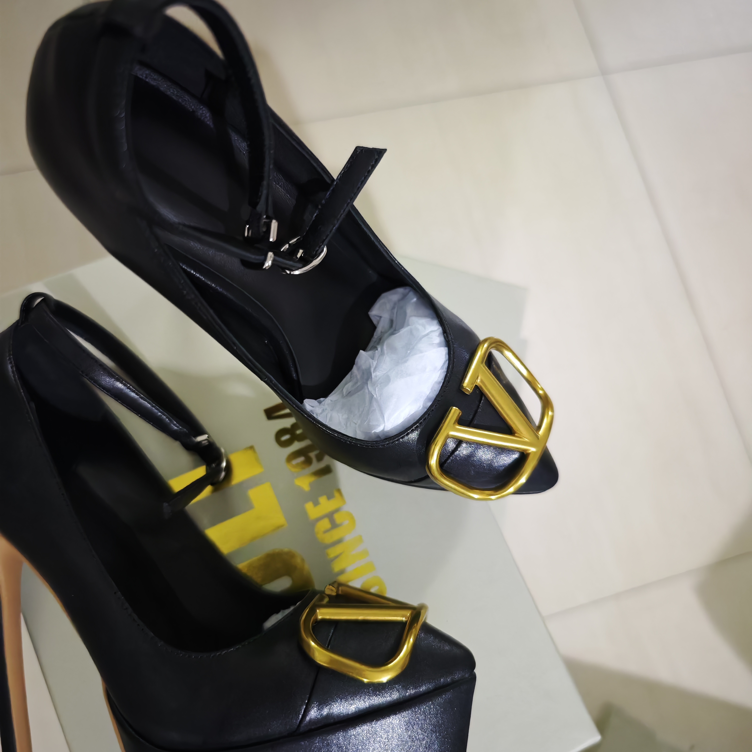 13厘米防水台高跟鞋裸色宽底加厚尖头㡳单鞋金扣防脱外贸大小码