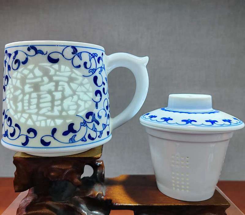手绘青花瓷釉下彩茶滤杯子景德镇陶瓷玲珑水杯礼盒装礼品顺丰包邮