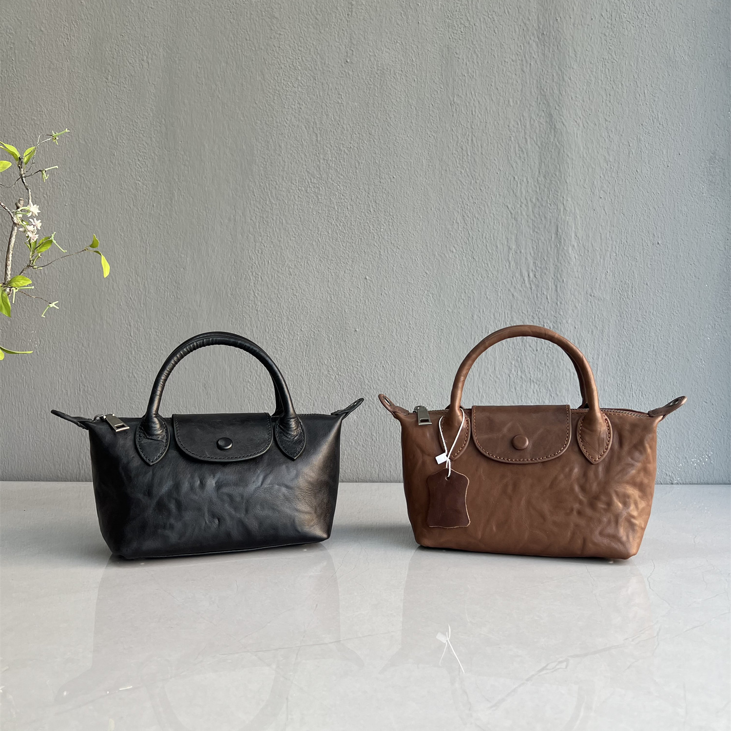 外贸工厂清仓尾货~手抓纹头层植鞣牛皮~时尚复古休闲迷你饺子包